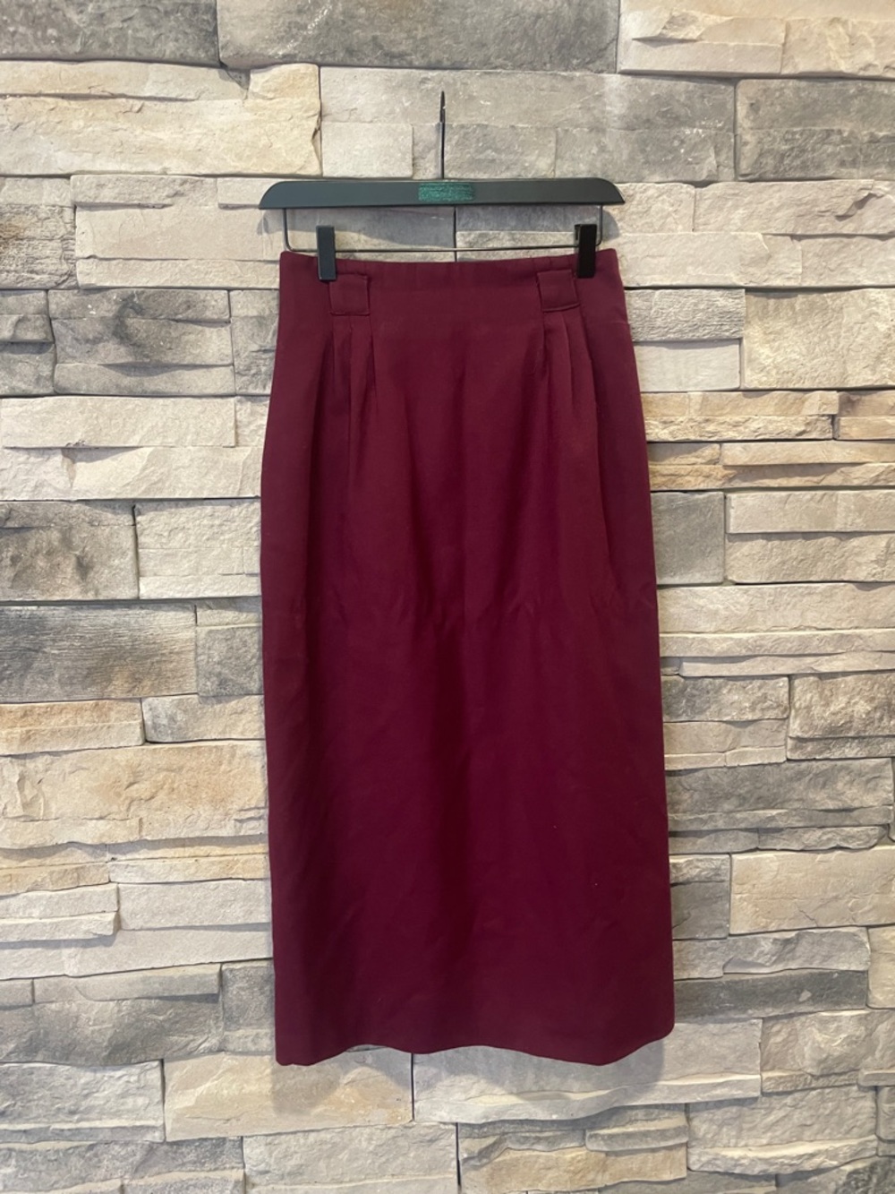 Vintage Women’s Burgundy Pencil Skirt - Tailored Midi